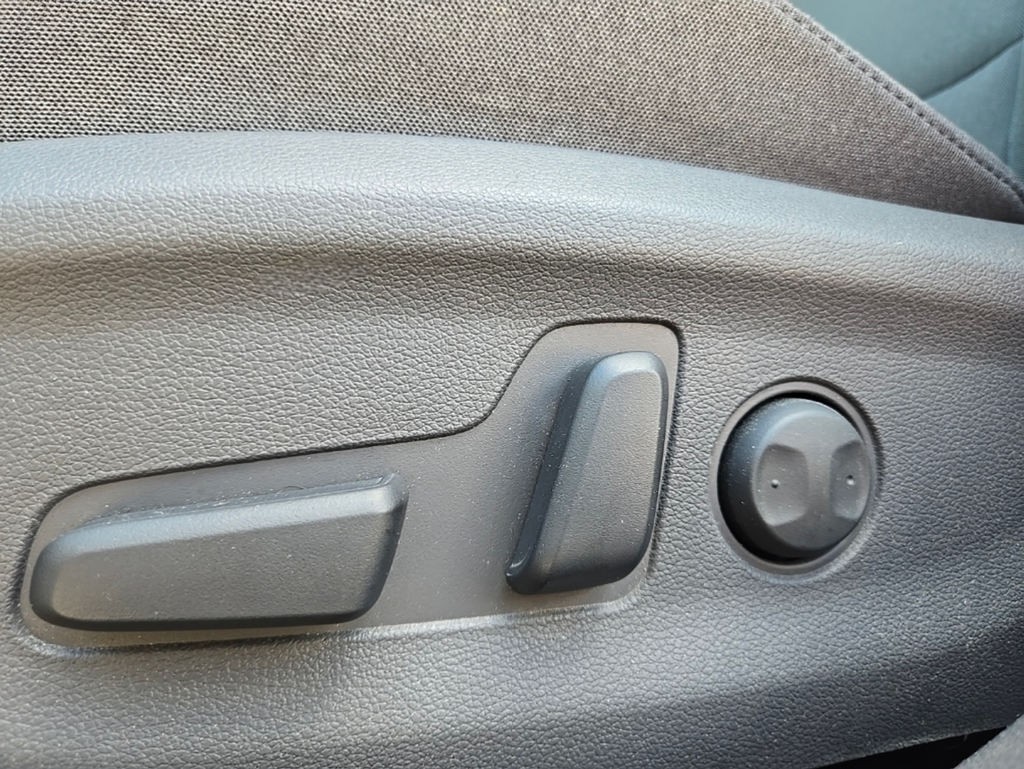 2022 Hyundai Ioniq Hybrid SE