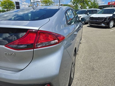 2022 Hyundai Ioniq Hybrid SE
