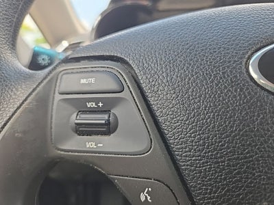 2017 Kia Forte5 LX