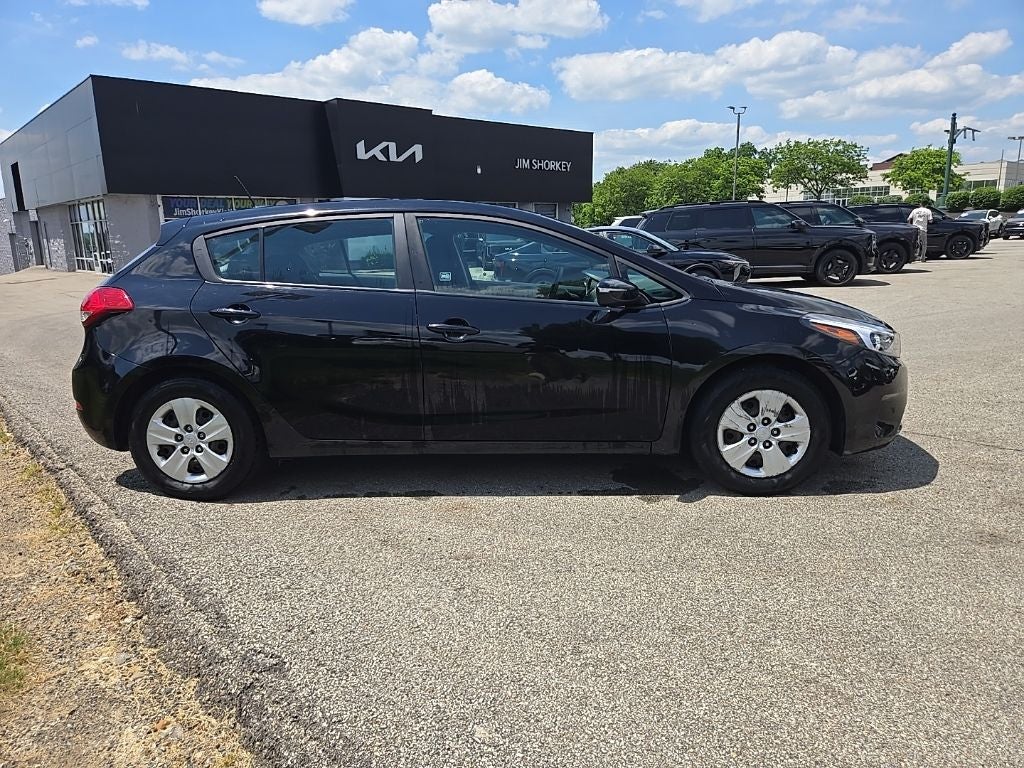 2017 Kia Forte5 LX
