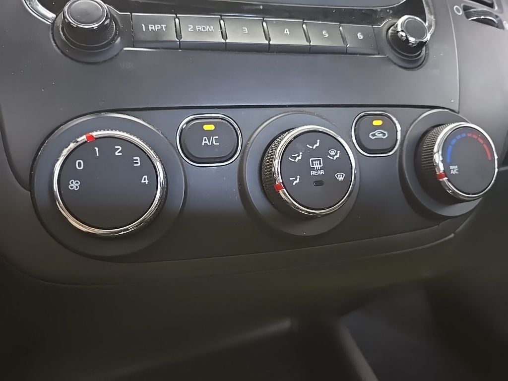 2017 Kia Forte5 LX