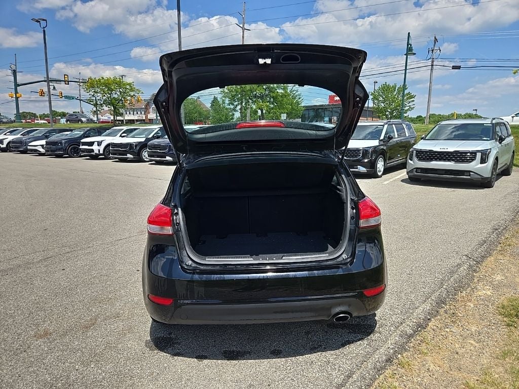 2017 Kia Forte5 LX