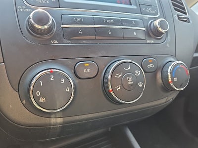 2016 Kia Forte5 LX