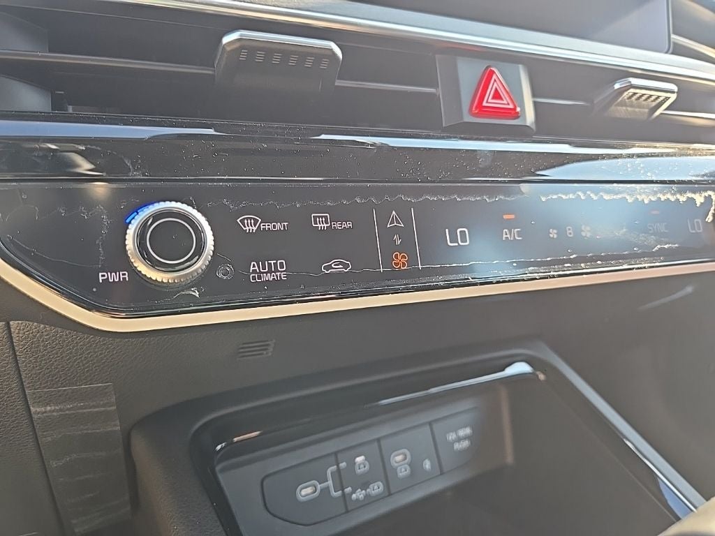 2025 Kia K5 EX