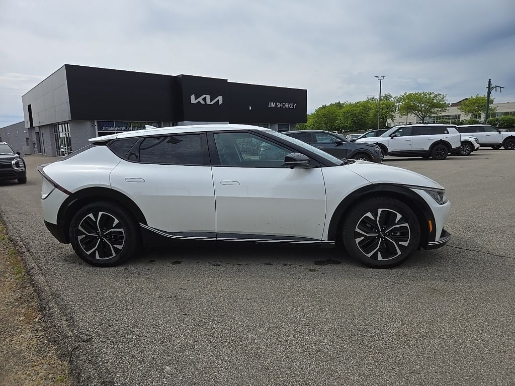 2022 Kia EV6 Wind AWD
