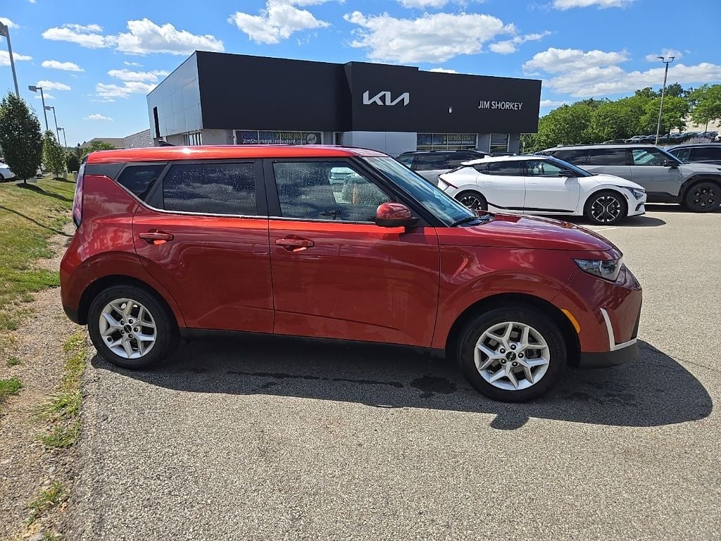 2024 Kia Soul LX