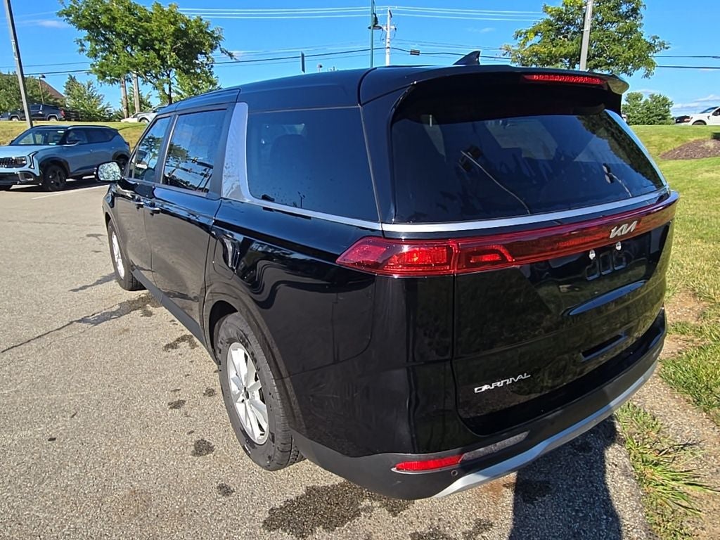 2023 Kia Carnival LX Seat Package