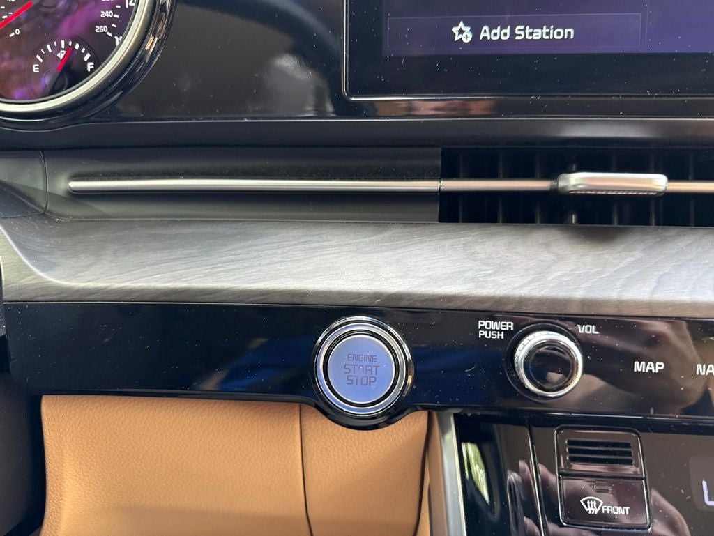 2024 Kia Carnival EX