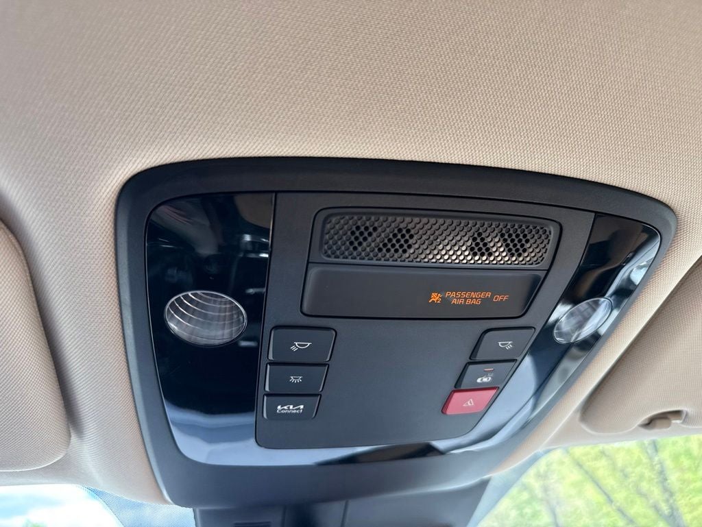 2024 Kia Carnival EX