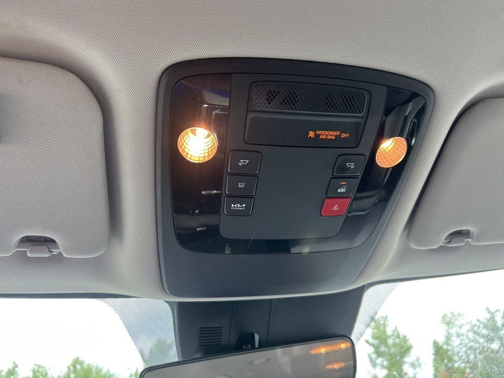 2024 Kia Carnival EX