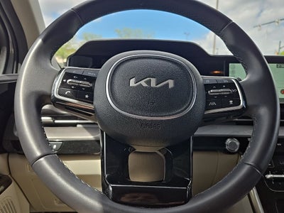 2024 Kia Carnival EX