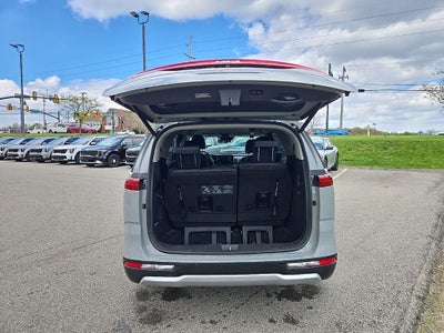 2024 Kia Carnival EX