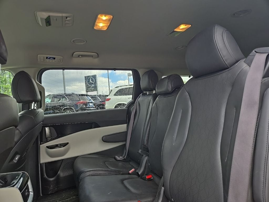 2024 Kia Carnival EX