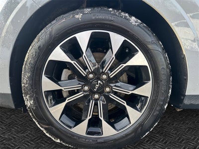 2023 Kia Carnival EX