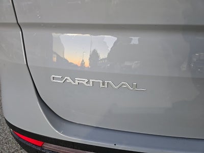 2024 Kia Carnival EX
