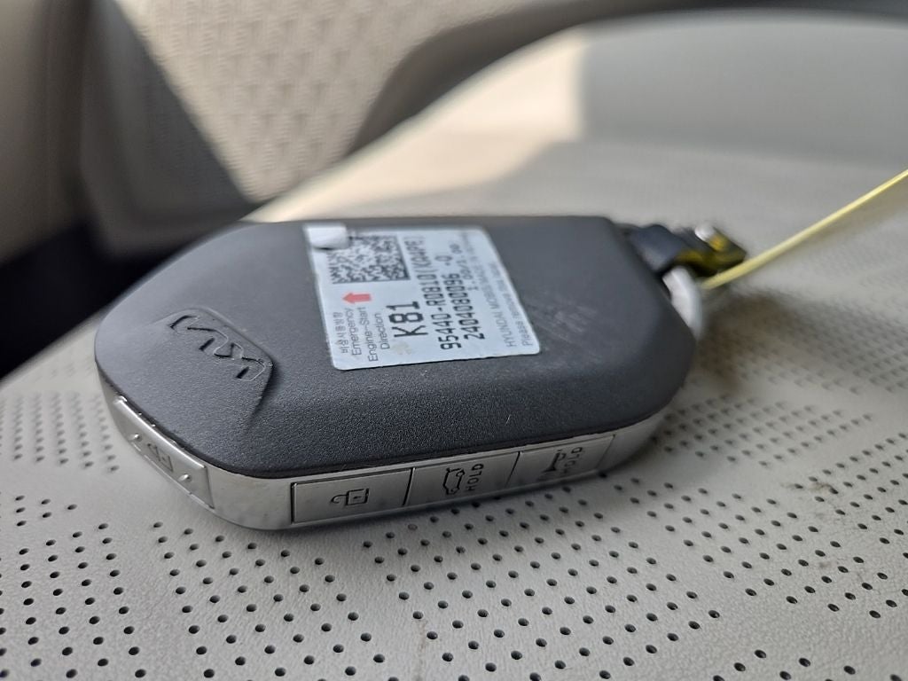 2025 Kia Carnival EX