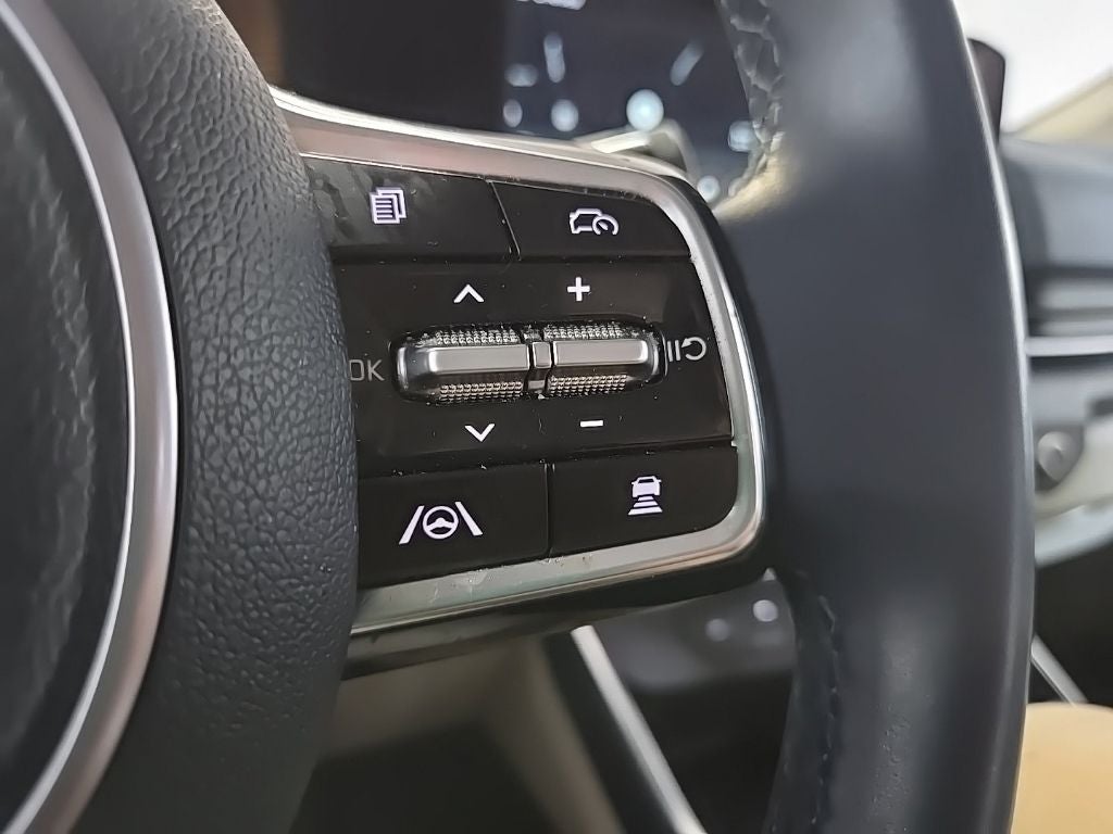 2025 Kia Carnival EX