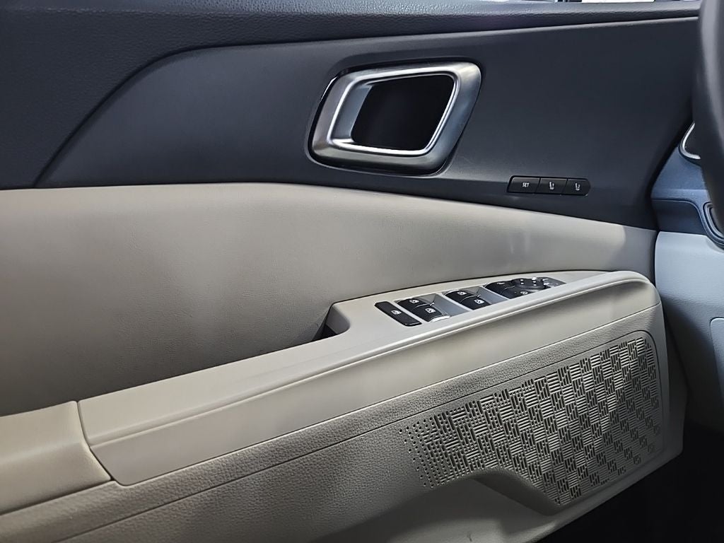 2025 Kia Carnival EX