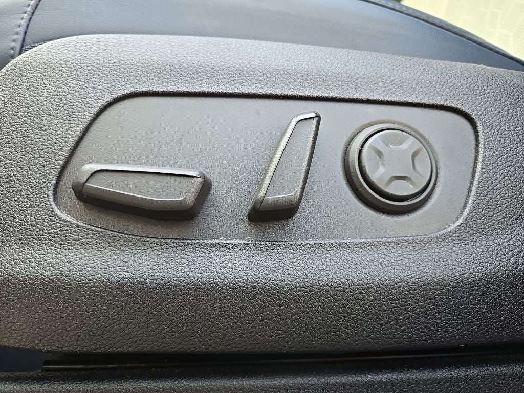 2025 Kia Carnival EX
