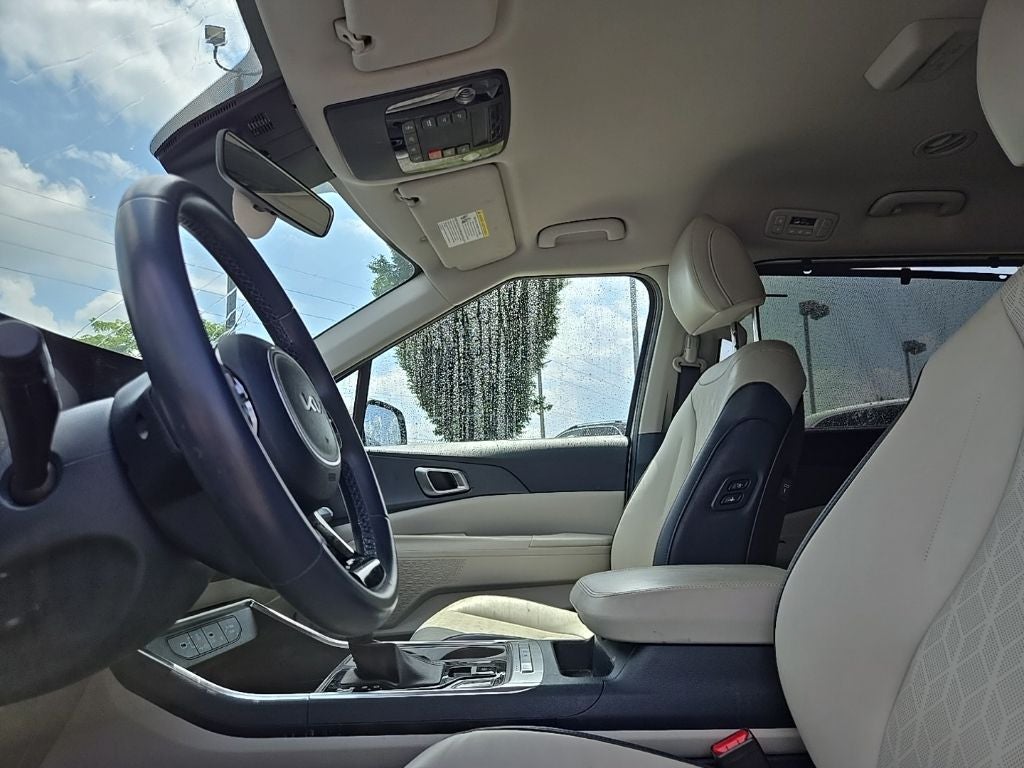 2025 Kia Carnival EX