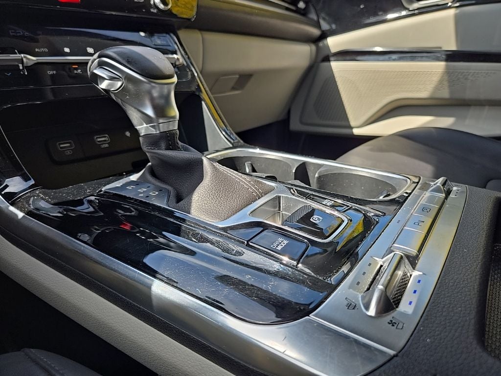 2024 Kia Carnival SX
