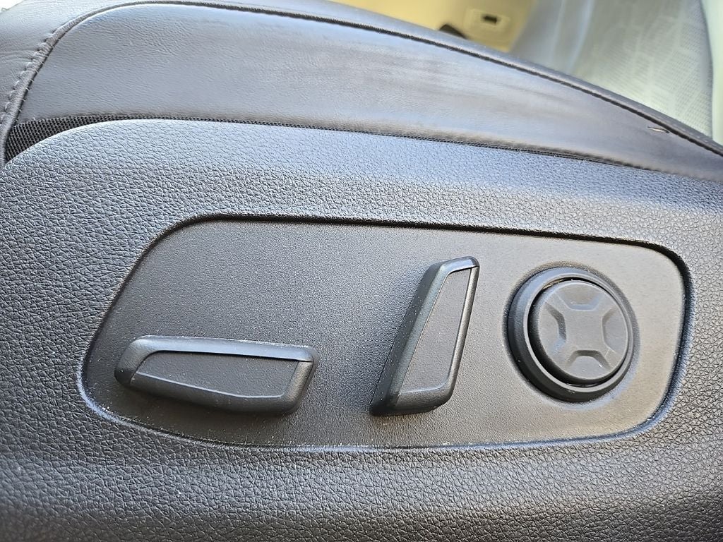 2024 Kia Carnival SX