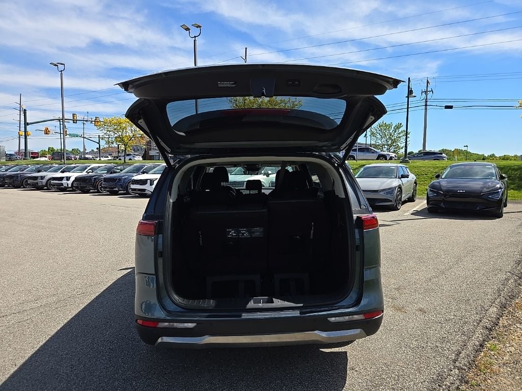 2024 Kia Carnival SX