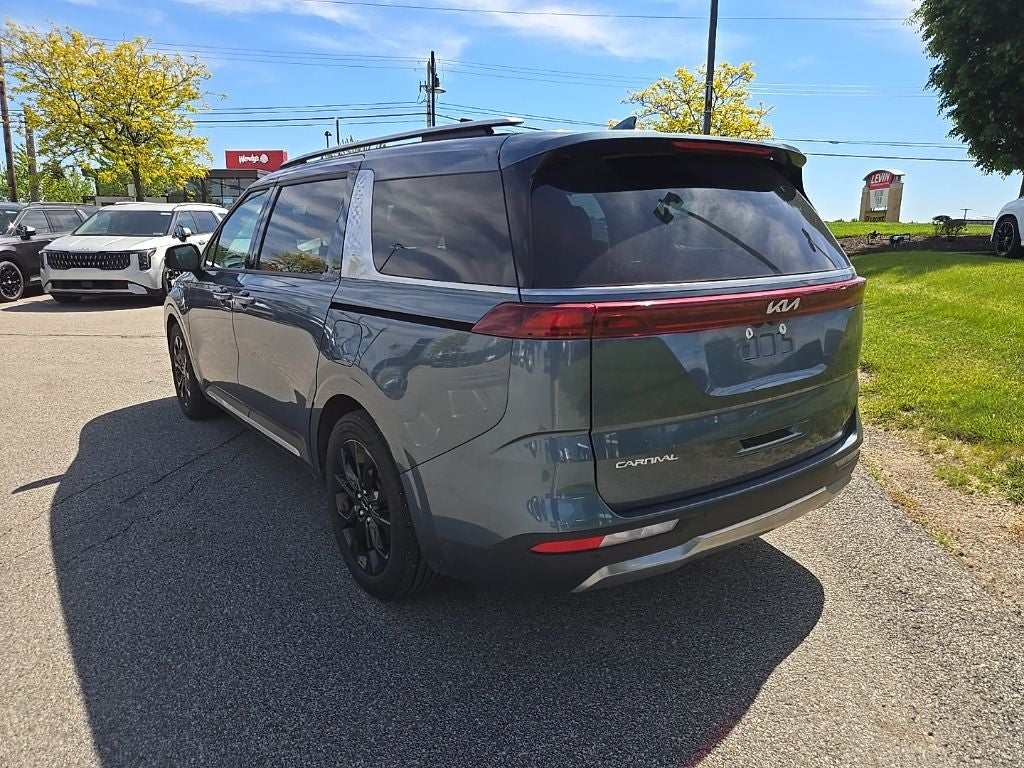 2024 Kia Carnival SX