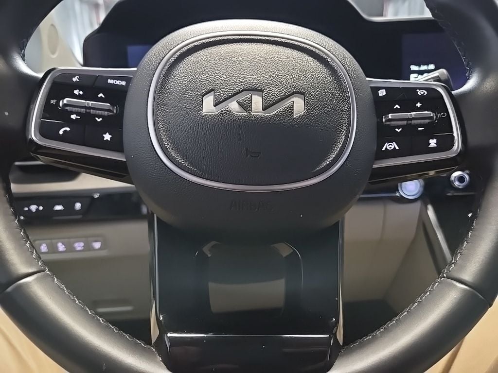 2024 Kia Carnival SX