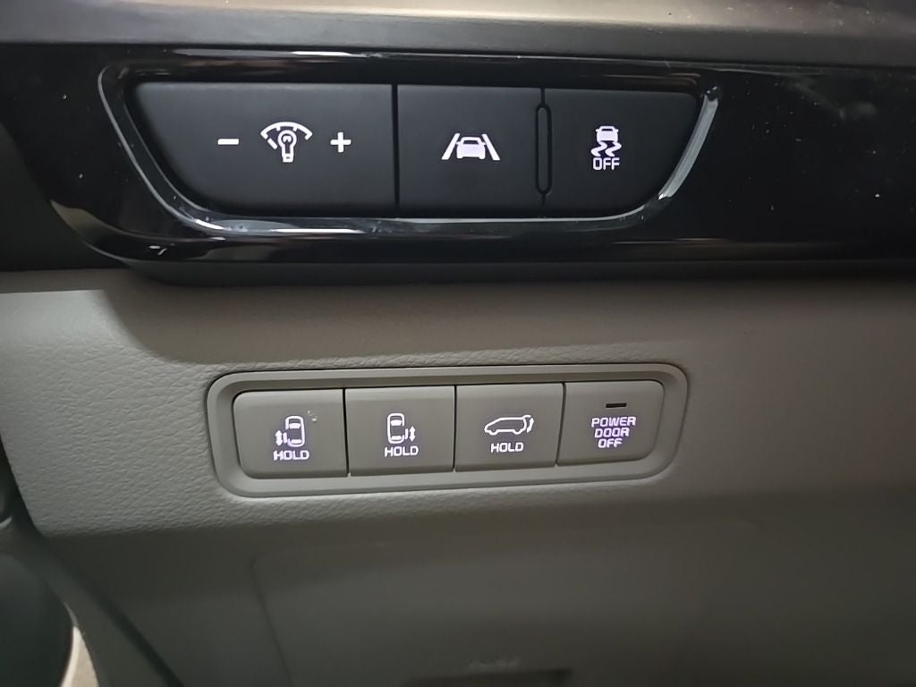 2024 Kia Carnival SX