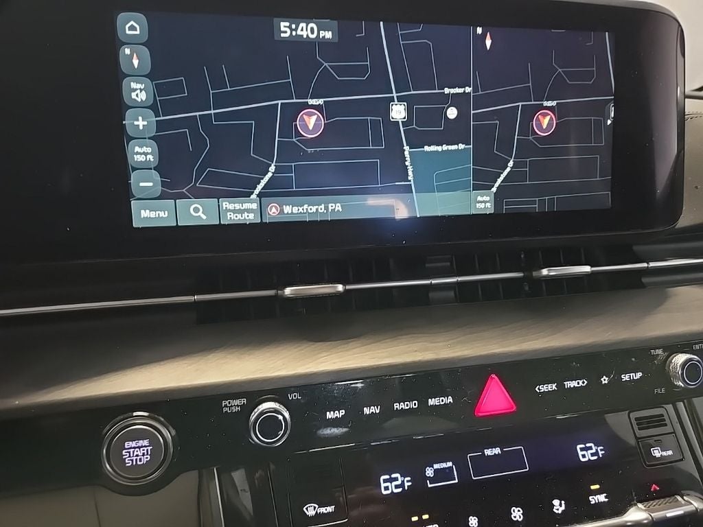 2024 Kia Carnival SX