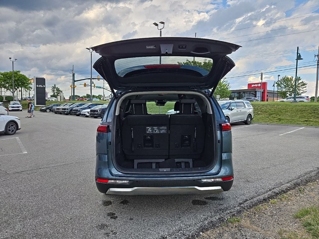 2024 Kia Carnival SX
