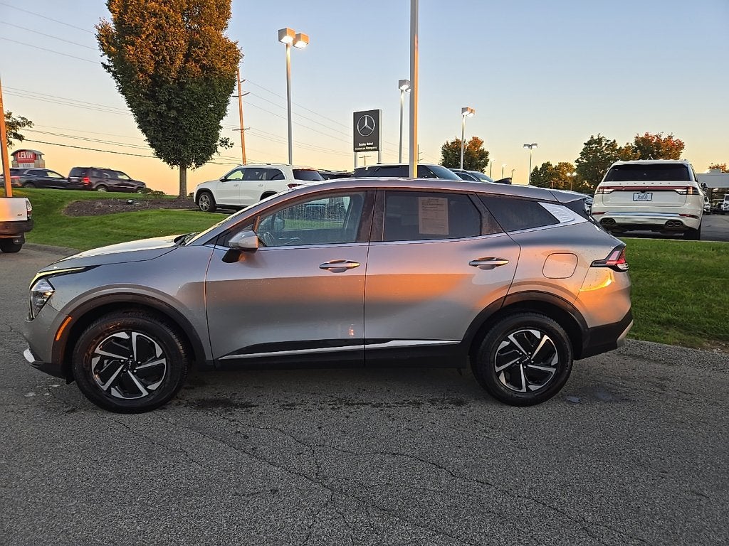 2023 Kia Sportage Hybrid LX AWD