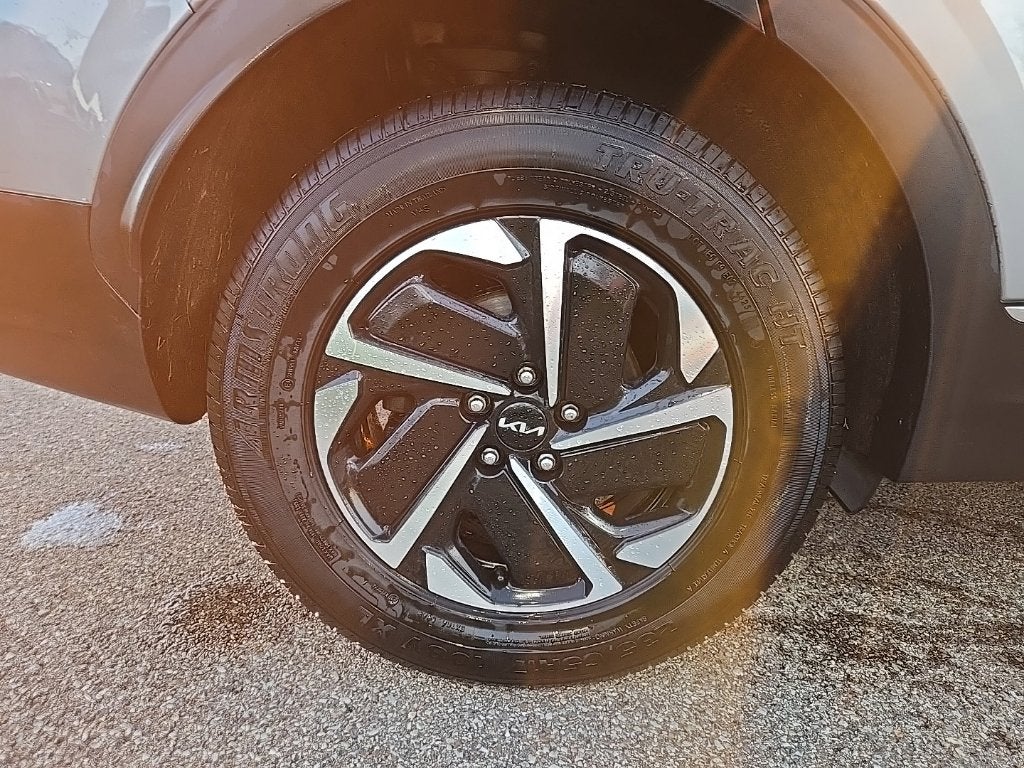 2023 Kia Sportage Hybrid LX AWD