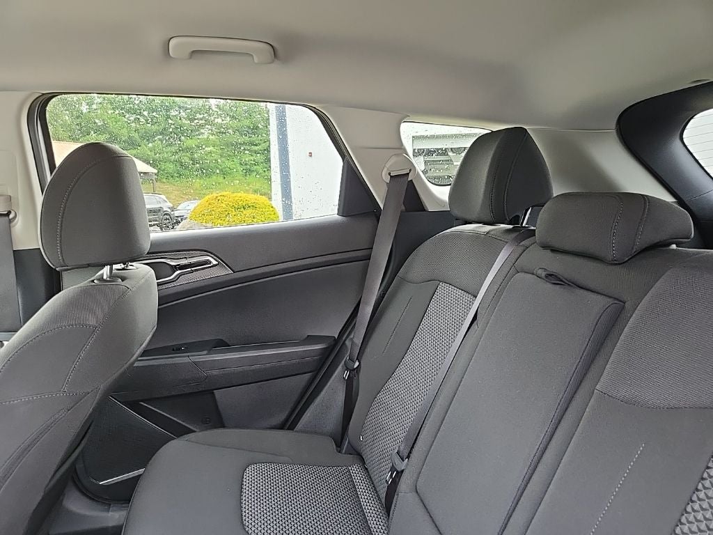 2025 Kia Sportage LX AWD