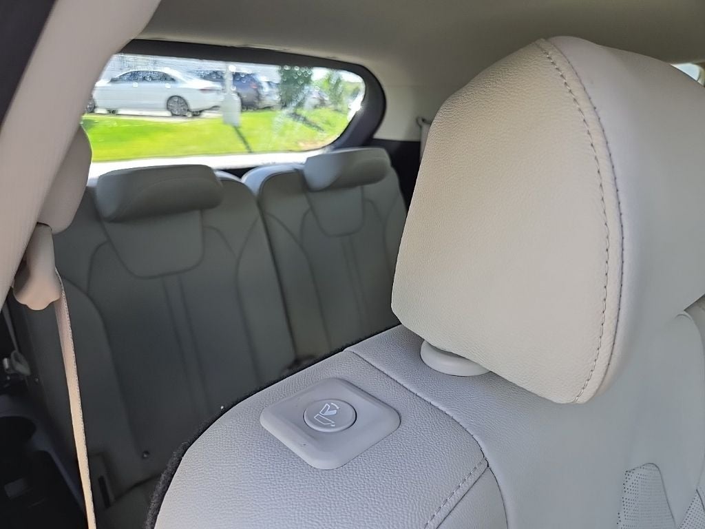 2023 Kia Sorento Hybrid SX Prestige AWD