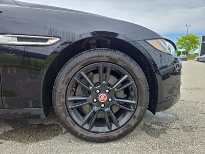 2019 Jaguar XE 25t Premium AWD