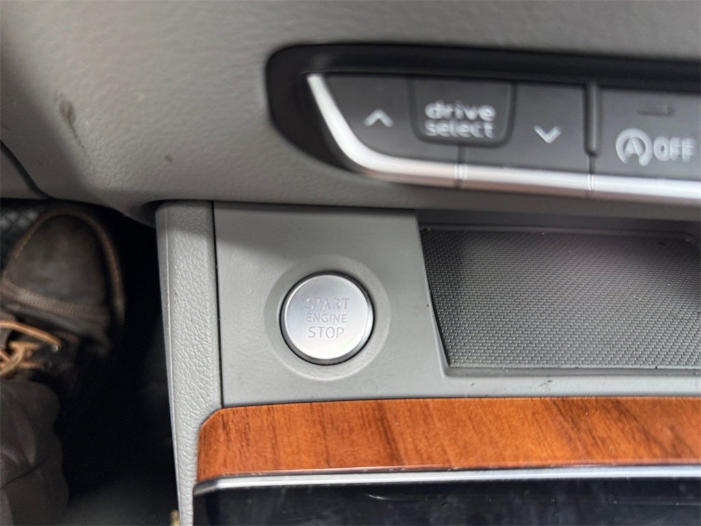 2022 Audi Q5 45 S line Premium quattro