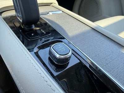 2025 Volvo XC90 B6 Plus 6-Seater AWD