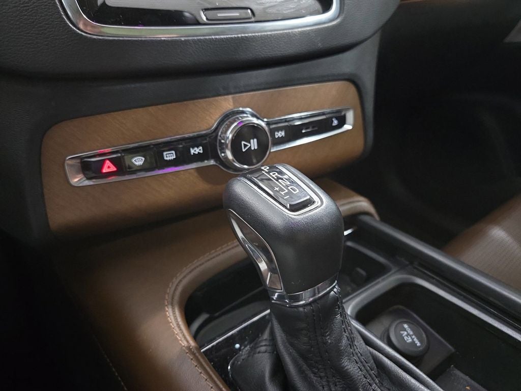 2018 Volvo XC90 T6 Inscription AWD